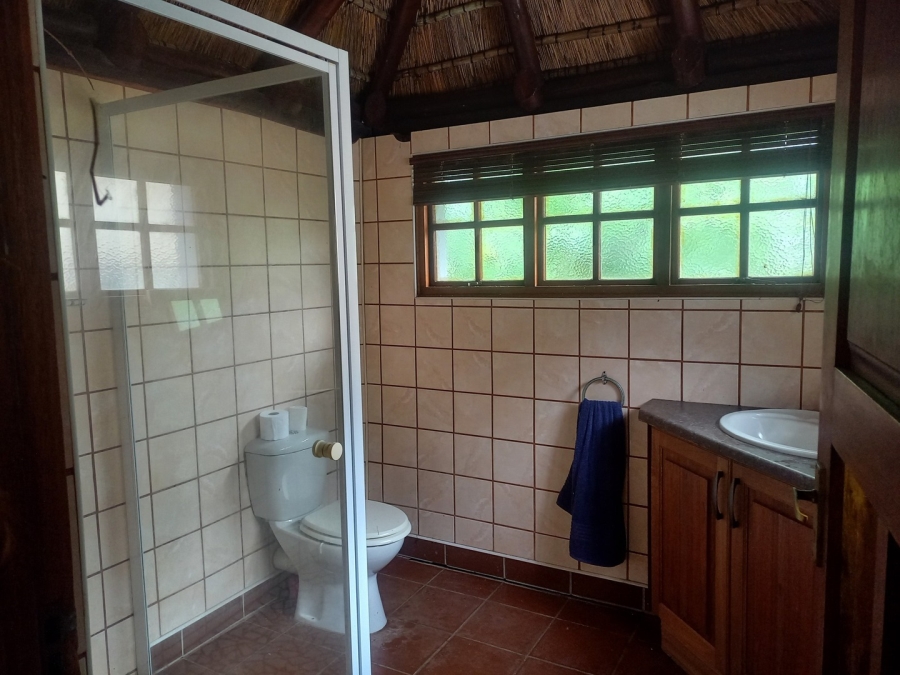 6 Bedroom Property for Sale in Gonubie North Eastern Cape